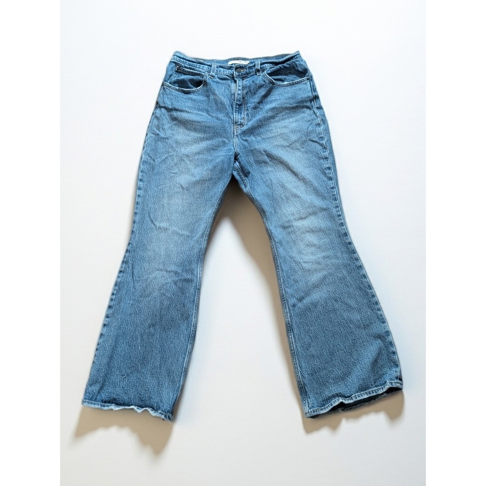 Levi's Premium Jeans Women's Size 31 70s High Flare Medium Wash Blue  Distressed